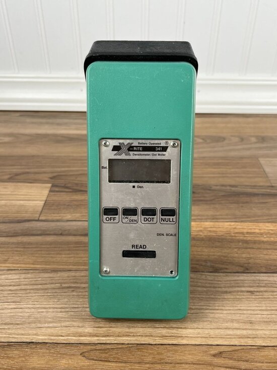 Other - X-Rite 341 Battery Operated B/W Transmission Densitometer READ - NOT WORKING